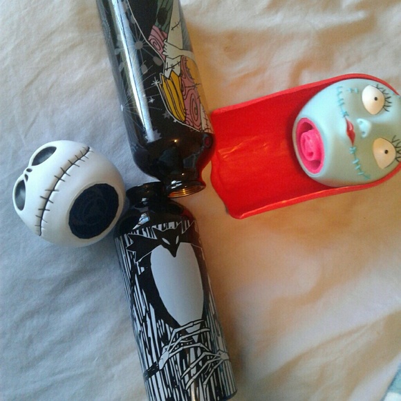 LAST ONE Nightmare Before Christmas Bottle Set - Picture 2 of 4